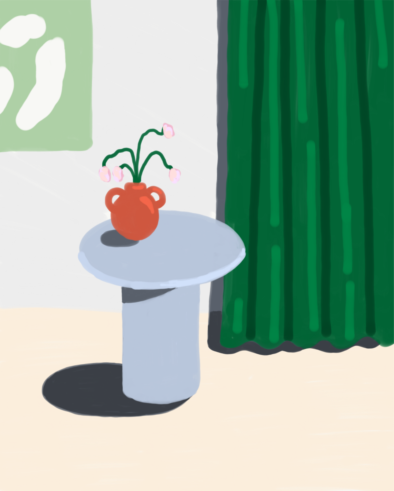 Illustration eines Interieurs. Auf einem blauen Tisch steht eine rote Vase mit rosa Blumen. Im Hintergrund hängt ein dunkelgrüner Vorhang